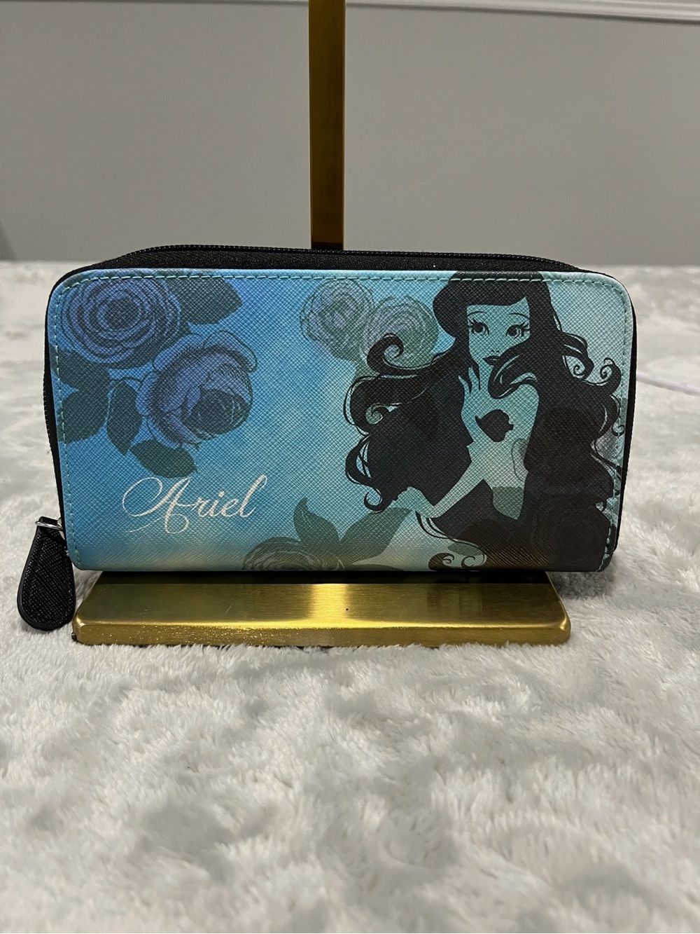 NWOT Disney Ariel Little Mermaid Zip Around Wallet Blue Green Floral Wristlet